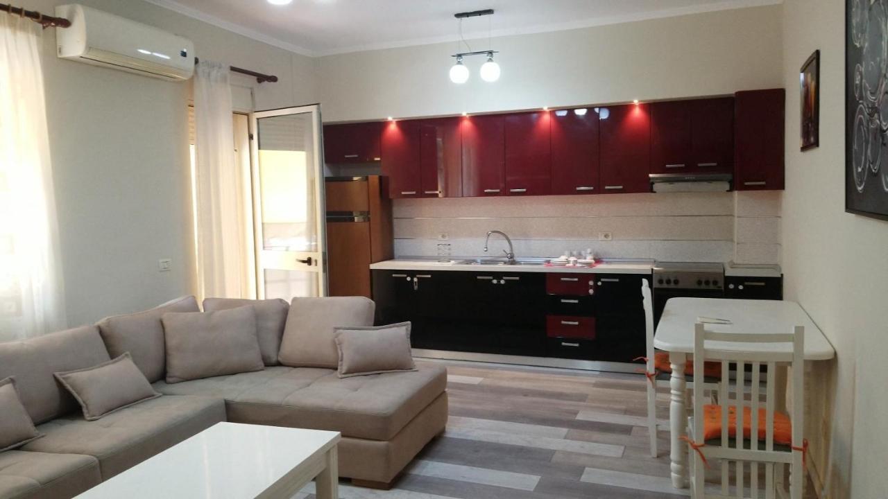 Liqeni Thate, Tirane Apartment Bagian luar foto